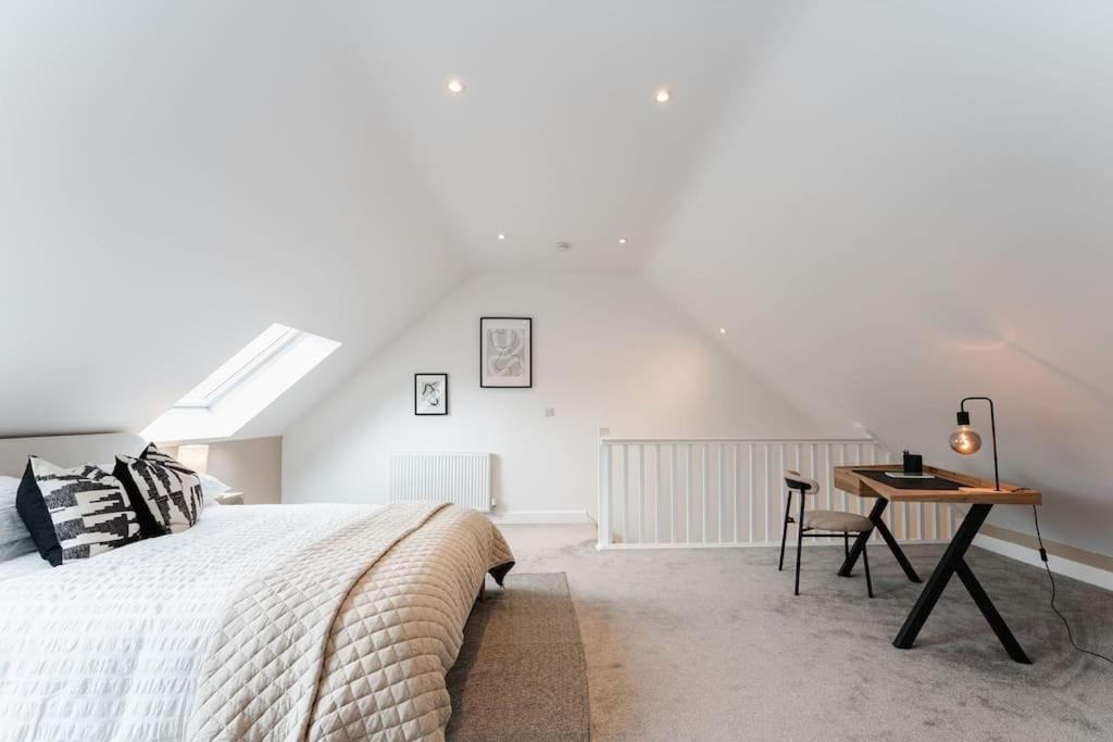 Boutique Apartment - Mazerystays Exley Екстериор снимка