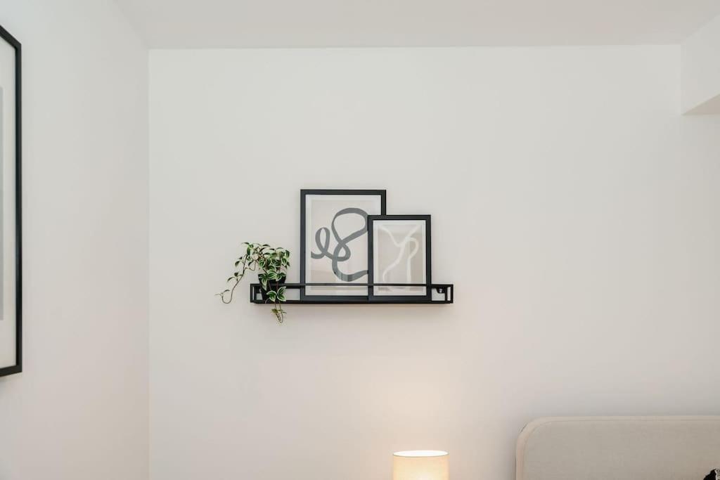 Boutique Apartment - Mazerystays Exley Екстериор снимка